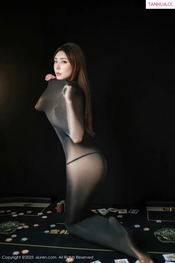   [XiuRen]高清写真图 2025.09.01 No.10713 悦兮 连体黑丝袜第19张图片